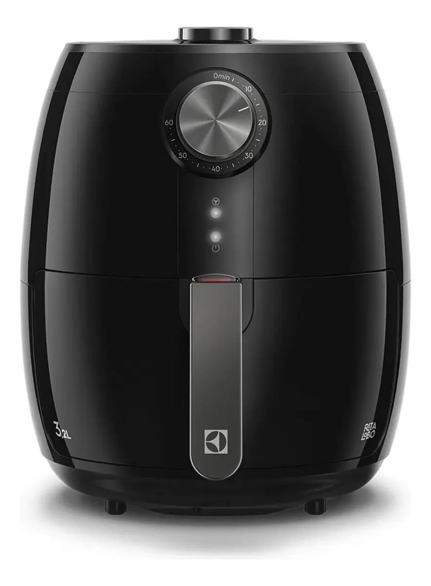 Airfryer Electrolux EAF15 com oito receitas pre-definidas no painel e cesto antiaderente